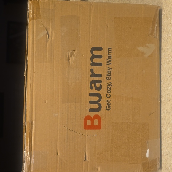 Bwarm Premium Multi-Zone Electric Heated Mattress Pad Twin Size, 39" x 75" - Picture 11 of 12